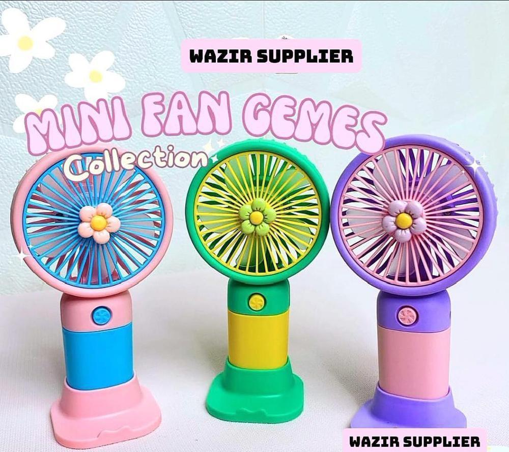 Mini Portable Fan 1.5W Fast Charge Multicolor